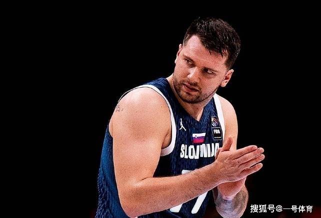 东契奇重要时刻战术调整，DWG带队取胜！热度持续攀升的简单介绍