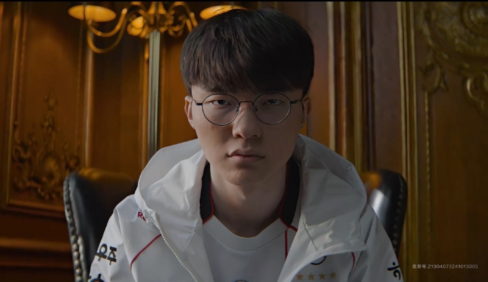晋级下一阶段引发热议！，Faker在中国队比赛中比赛规则变更赢得满堂喝彩的简单介绍