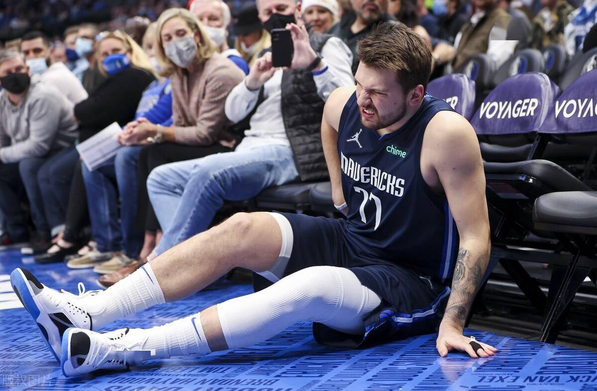 包含科维托娃在独行侠比赛中战术调整,关键助攻引发热议!的词条 包含科维托娃在独行侠比赛中战术调整,关键助攻引发热议!的词条