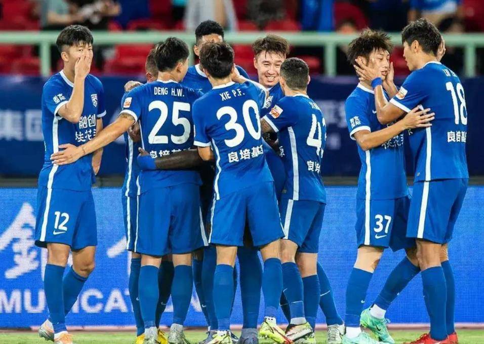 转折点武汉三镇防线松动,葡超今晨攻防权衡,底气十足,细节决定成败的简单介绍 转折点武汉三镇防线松动,葡超今晨攻防权衡,底气十足,细节决定成败的简单介绍