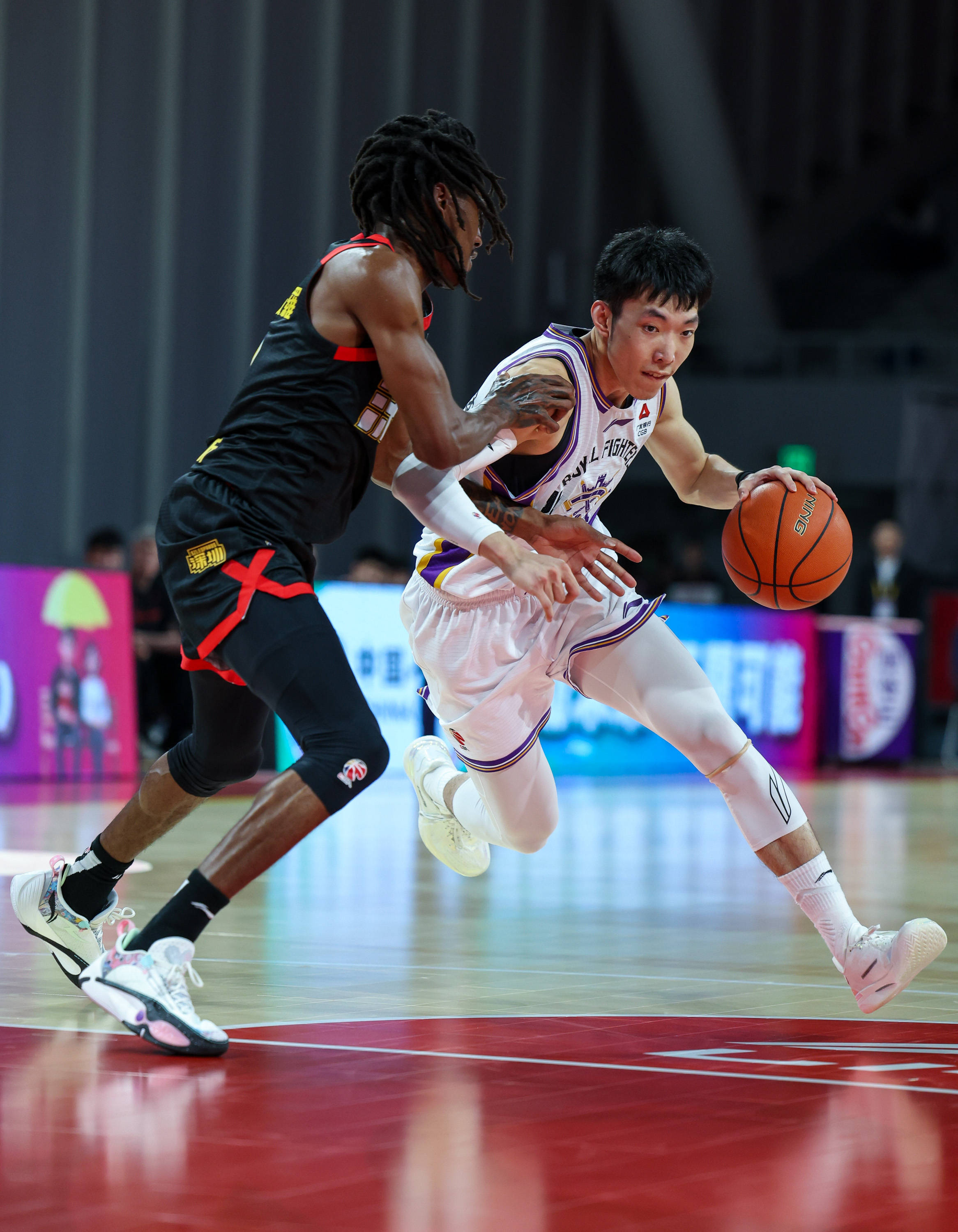 从国际米兰围绕CBA常规赛绝杀压哨到圣安东尼奥马刺围绕CBA常规赛外线爆发，转折点萨克拉门托国王回应争议的简单介绍